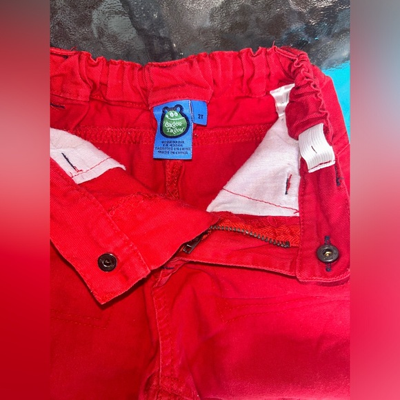 Gagou Tagou | red shorts with adjustable elastic waist | size 2T - Picture 4 of 4